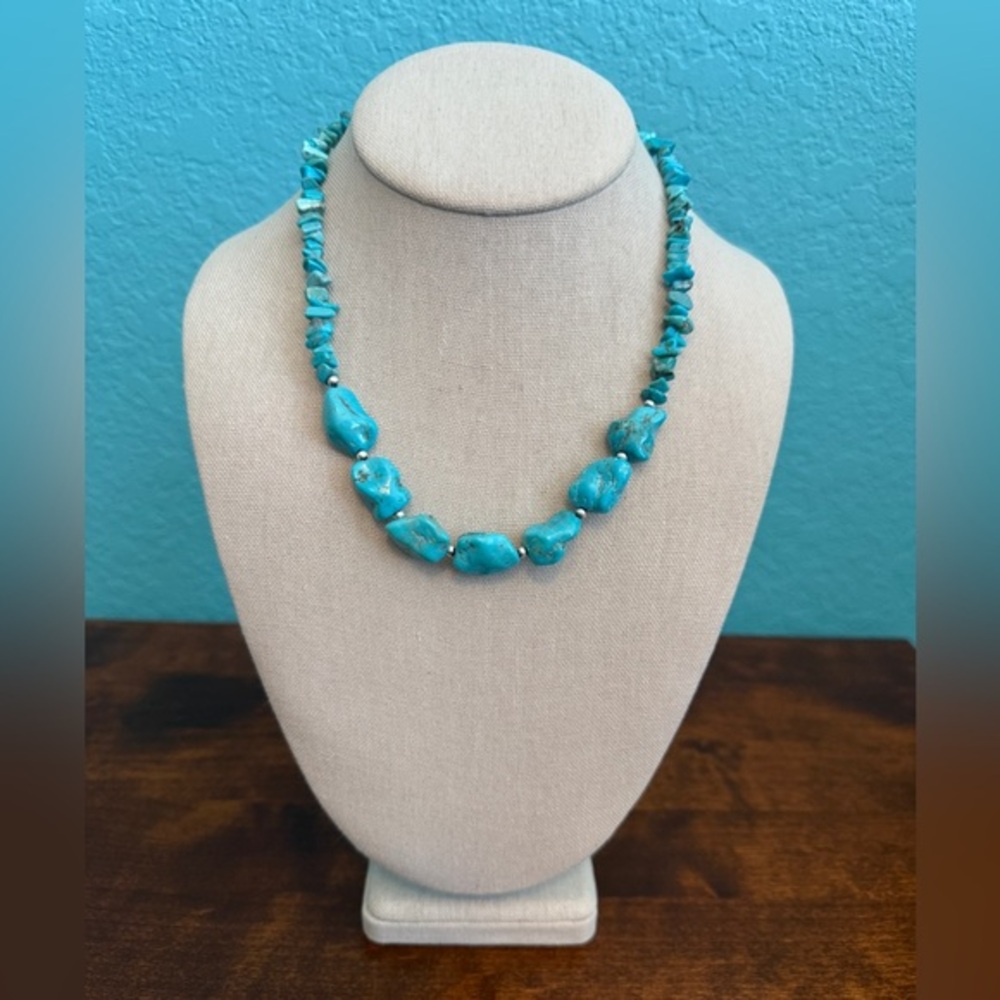 GENUINE TURQUOISE AND SILVER NECKLACE 8”
